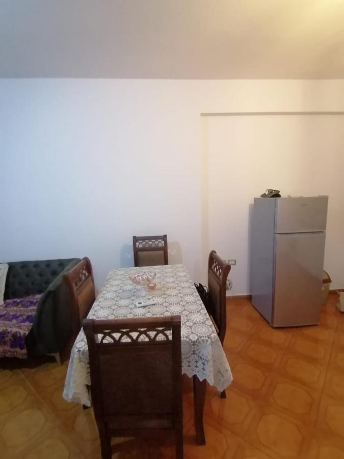 Appartamento Incantevole Con Posto Auto Privato Vlore Exterior photo